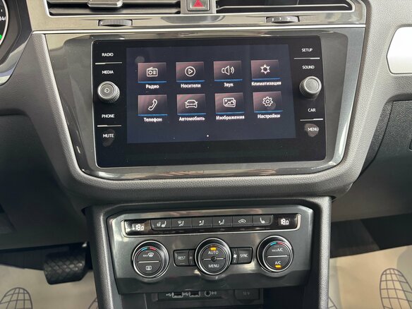 2019 Volkswagen Tiguan II, чёрный, 1929000 рублей - вид 8