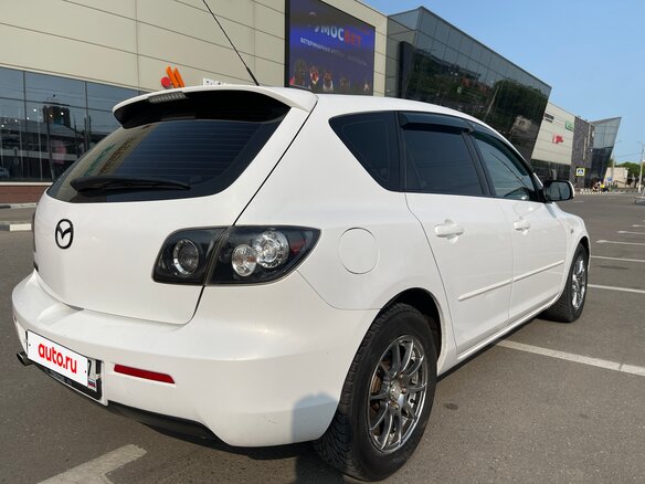 2008 Mazda 3 I (BK) Рестайлинг, белый, 585000 рублей - вид 3