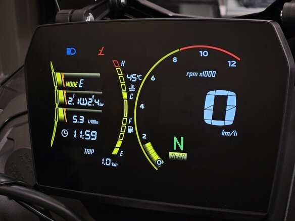 2026 Voge 625DSX, жёлтый, 795000 рублей - вид 11