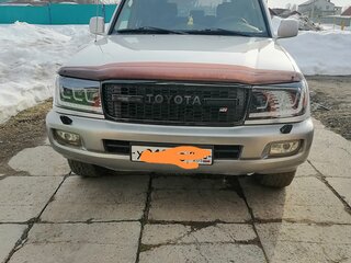 2006 Toyota Land Cruiser 100 Series Рестайлинг 2, серебристый, 2265000 рублей, вид 2