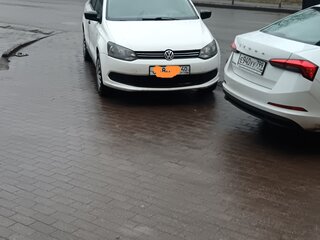 2010 Volkswagen Polo V, белый, 302000 рублей, вид 5