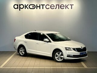 2017 Skoda Octavia III (A7) Рестайлинг, белый, 1566000 рублей, вид 3