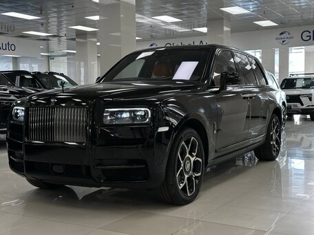 2023 Rolls-Royce Cullinan Black Badge I (Series I), чёрный, 45000000 рублей, вид 3