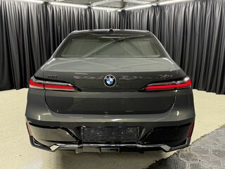 2023 BMW 7 серии 740d xDrive VII (G70), серый, 12100000 рублей, вид 5
