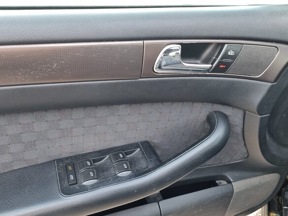 1998 Audi A6 II (C5), чёрный, 270000 рублей - вид 14