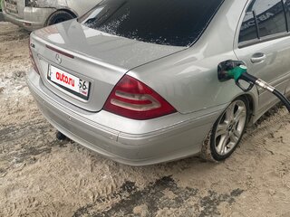 2001 Mercedes-Benz C-Класс 320 II (W203), серебристый, 365000 рублей, вид 4