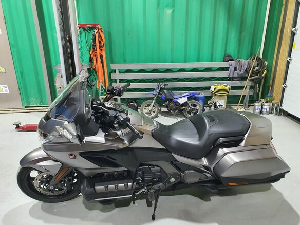 2019 Honda GL 1800 Gold Wing, серебристый, 2350000 рублей
