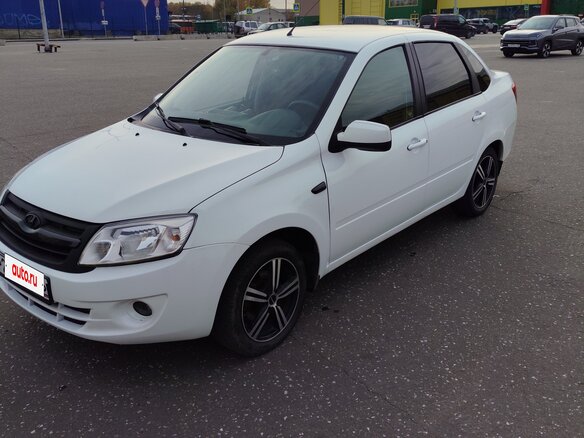 2013 Lada (ВАЗ) Granta I, белый, 550000 рублей
