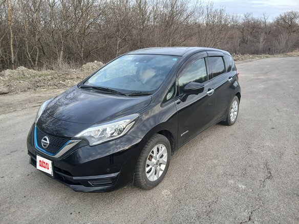 2018 Nissan Note e-Power II Рестайлинг, чёрный, 1400000 рублей