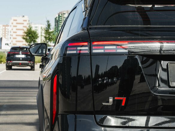 2026 Jaecoo J7 I Рестайлинг, чёрный - вид 14