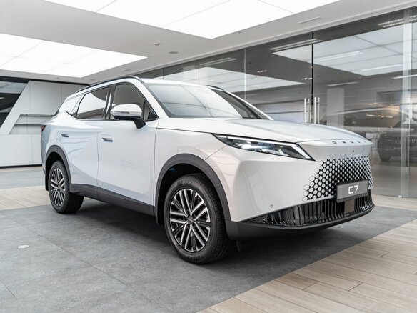 2025 Omoda C7, серебристый - вид 12
