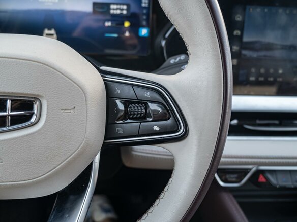 2022 Geely Monjaro (Xingyue L) I, серый - вид 19