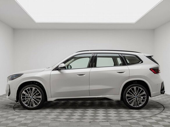 2026 BMW X1 Long 25Li xDrive III (U11/U12), белый, 5990000 рублей - вид 10