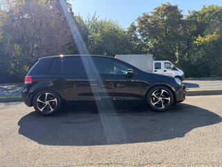 2011 Volkswagen Golf VI, чёрный, 999999 рублей, вид 3