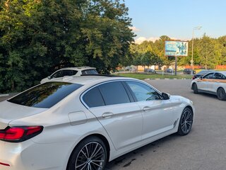 2020 BMW 5 серии 530i VII (G30/G31/G38) Рестайлинг, белый, 3650000 рублей, вид 3
