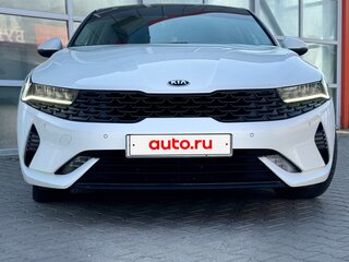 2020 Kia K5 III, белый, 2700000 рублей, вид 3