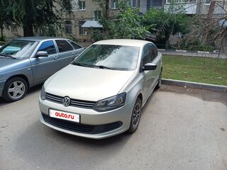 2011 Volkswagen Polo V, серебристый, 500000 рублей, вид 2