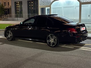 2016 Mercedes-Benz E-Класс 400 V (W213, S213, C238), чёрный, 2930000 рублей, вид 5