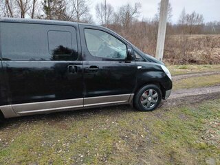 2011 Hyundai Grand Starex I, чёрный, 1350000 рублей, вид 2