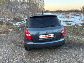 2013 Skoda Fabia II Рестайлинг, серый, 599999 рублей, вид 5