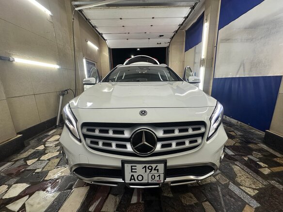 2017 Mercedes-Benz GLA 180 I (X156) Рестайлинг, белый, 1880000 рублей - вид 2