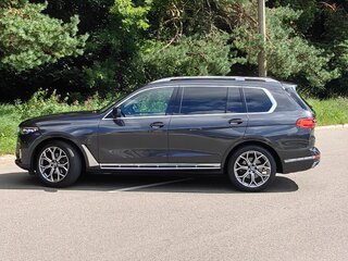 2021 BMW X7 40i I (G07), серый, 6601146 рублей, вид 5
