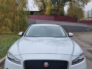 2020 Jaguar F-Pace I, белый, 3500000 рублей, вид 1