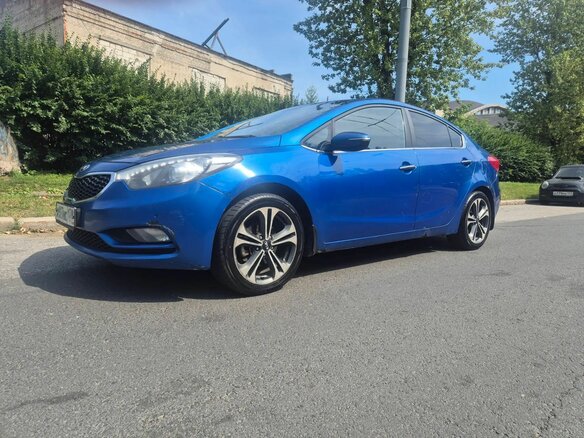 2013 Kia Cerato III, синий, 880000 рублей
