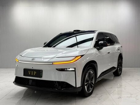 2026 Toyota bZ3X 50 kWh, белый, 3050000 рублей, вид 1