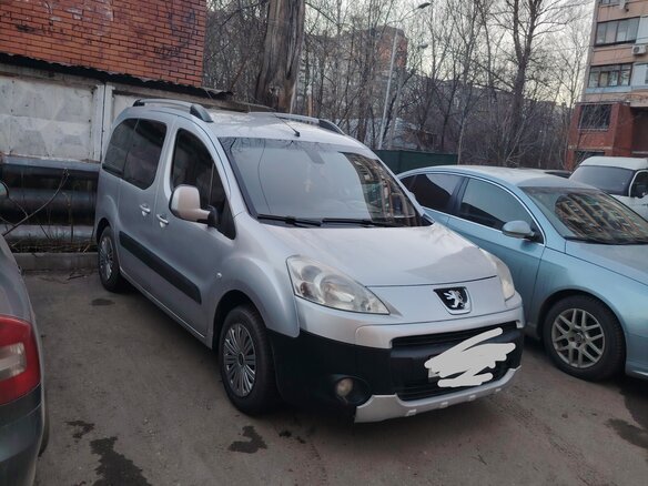 2010 Peugeot Partner II, серебристый - вид 3