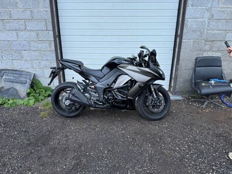 2011 Kawasaki Z 1000SX, серый, 700000 рублей, вид 5