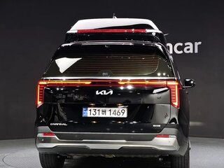 2025 Kia Carnival IV Рестайлинг, чёрный, 9287113 рублей, вид 4