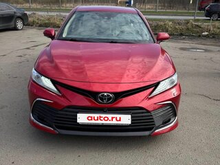 2021 Toyota Camry VIII (XV70) Рестайлинг, красный, 3700000 рублей, вид 1