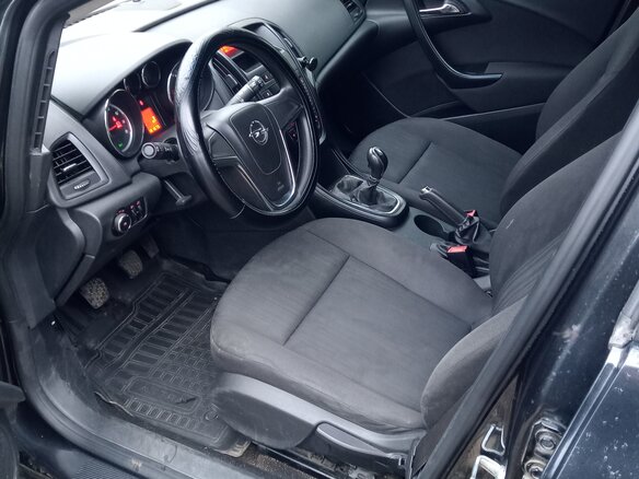 2012 Opel Astra J Рестайлинг, чёрный, 550000 рублей - вид 8