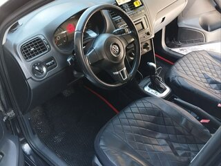 2013 Volkswagen Polo V, чёрный, 800000 рублей, вид 1