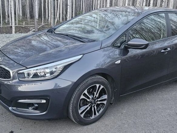 2017 Kia Ceed II Рестайлинг, серый, 1100000 рублей - вид 8