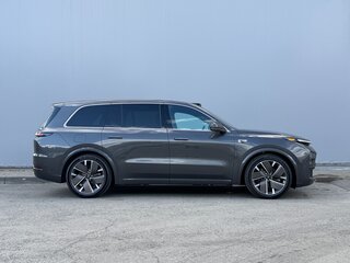 2025 Li Auto (Lixiang) L9 52.3 kWh I Рестайлинг, серый, 9415138 рублей, вид 3