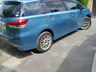 2010 Toyota Wish II, голубой, 910000 рублей, вид 2