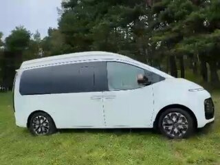 2022 Hyundai Staria I, белый, 7000000 рублей, вид 2