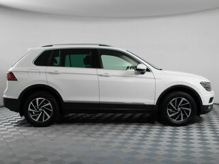 2019 Volkswagen Tiguan II, белый, 2612000 рублей, вид 4