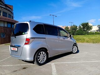 2015 Honda Freed I Рестайлинг 2, серый, 1350000 рублей, вид 5