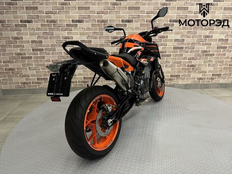 2023 KTM 890 Duke GP, оранжевый, 888000 рублей, вид 5