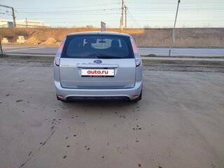 2010 Ford Focus II Рестайлинг, серебристый, 480000 рублей, вид 4