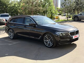 2019 BMW 5 серии 518d VII (G30/G31/G38), серый, 2500000 рублей, вид 2