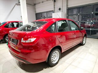 2025 Lada (ВАЗ) Granta I Рестайлинг, красный, 1146500 рублей, вид 2