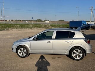 2010 Opel Astra H Рестайлинг, серебристый, 459990 рублей, вид 4
