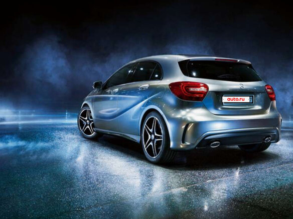 2014 Mercedes-Benz A-Класс 180 III (W176), серебристый, 1500000 рублей