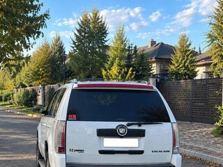 2009 Cadillac Escalade III, белый, 2400000 рублей, вид 5