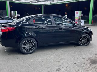 2013 Kia Rio 5-speed III, чёрный, 770000 рублей, вид 5