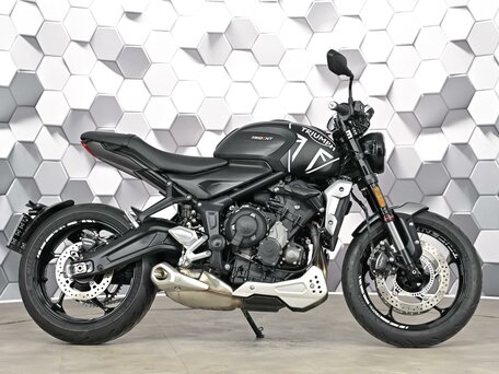 2021 Triumph Trident 660, чёрный, 727000 рублей, вид 3